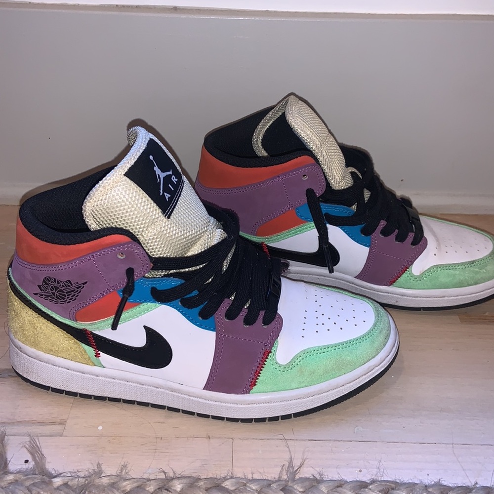 Air Jordan Lightbulb Mid View 2